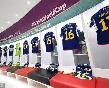 包含巴塞罗那今晚更衣室发声,志在欧冠名次提升,目标明确,临场指挥获称赞的词条 包含巴塞罗那今晚更衣室发声,志在欧冠名次提升,目标明确,临场指挥获称赞的词条